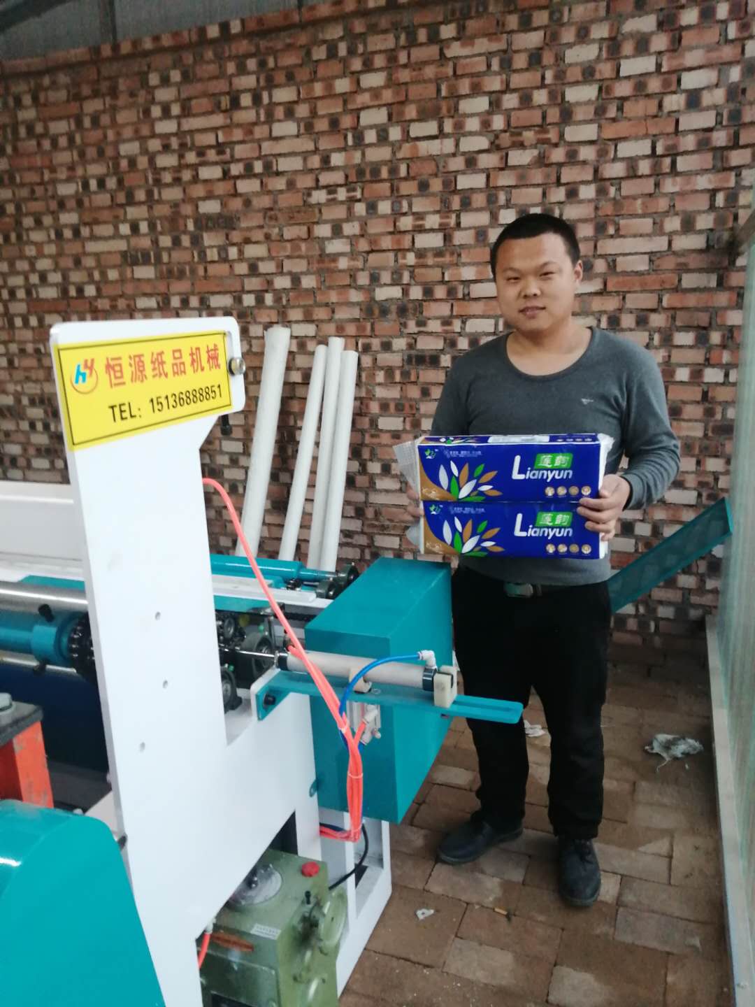 河南濮阳客户卫生纸复卷机安装调试完成