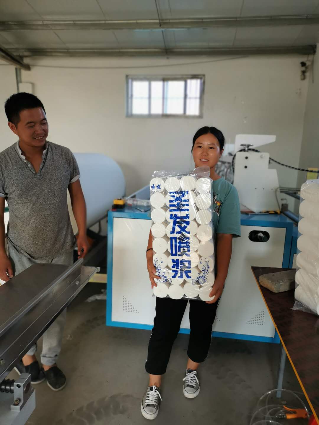 山东菏泽董先生多功能卫生纸复卷机安装调试完毕